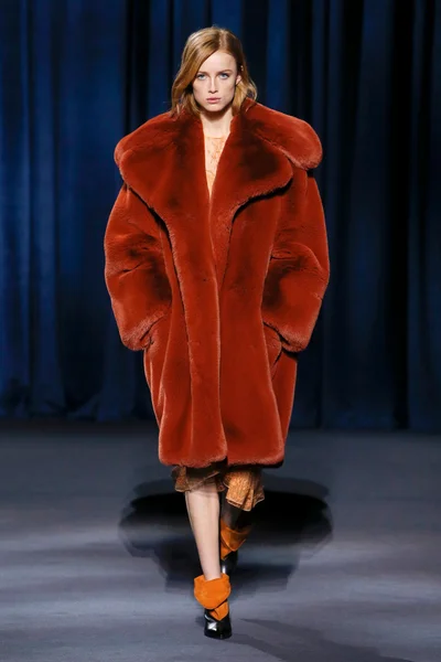 Look 34